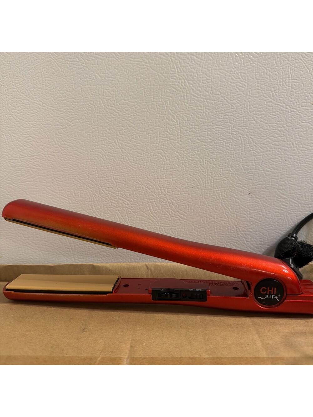 CHI Air Red Flat Iron/Straightener Adjustable Heat Indicator Light CA1013 35W